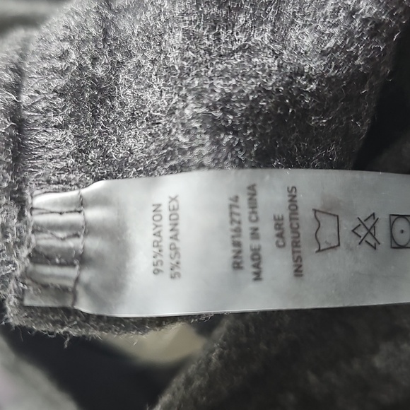 NWT Mono B Buttersoft Romper Longsleeve Medium Loungewear Shorts Comfy One Piece - Picture 5 of 5